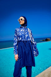 burkini voll bedeckt marinablau weiß