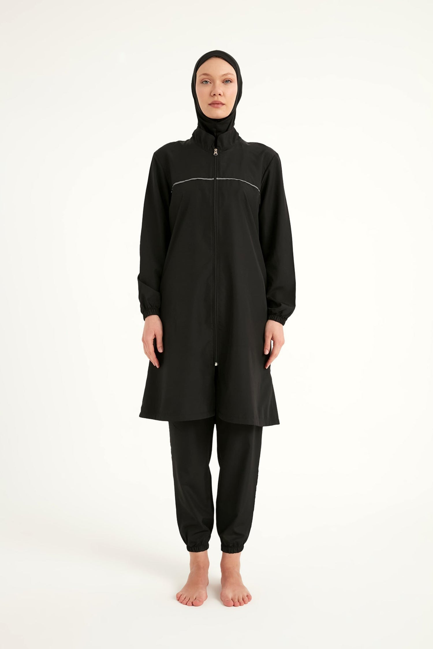 Burkini Modest Swimwear Set 3-Teilig in Schwarz von Andalus by Marina - Komplettansicht des muslimischen Badeanzugs mit Kopfbedeckung, Oberteil und Hose