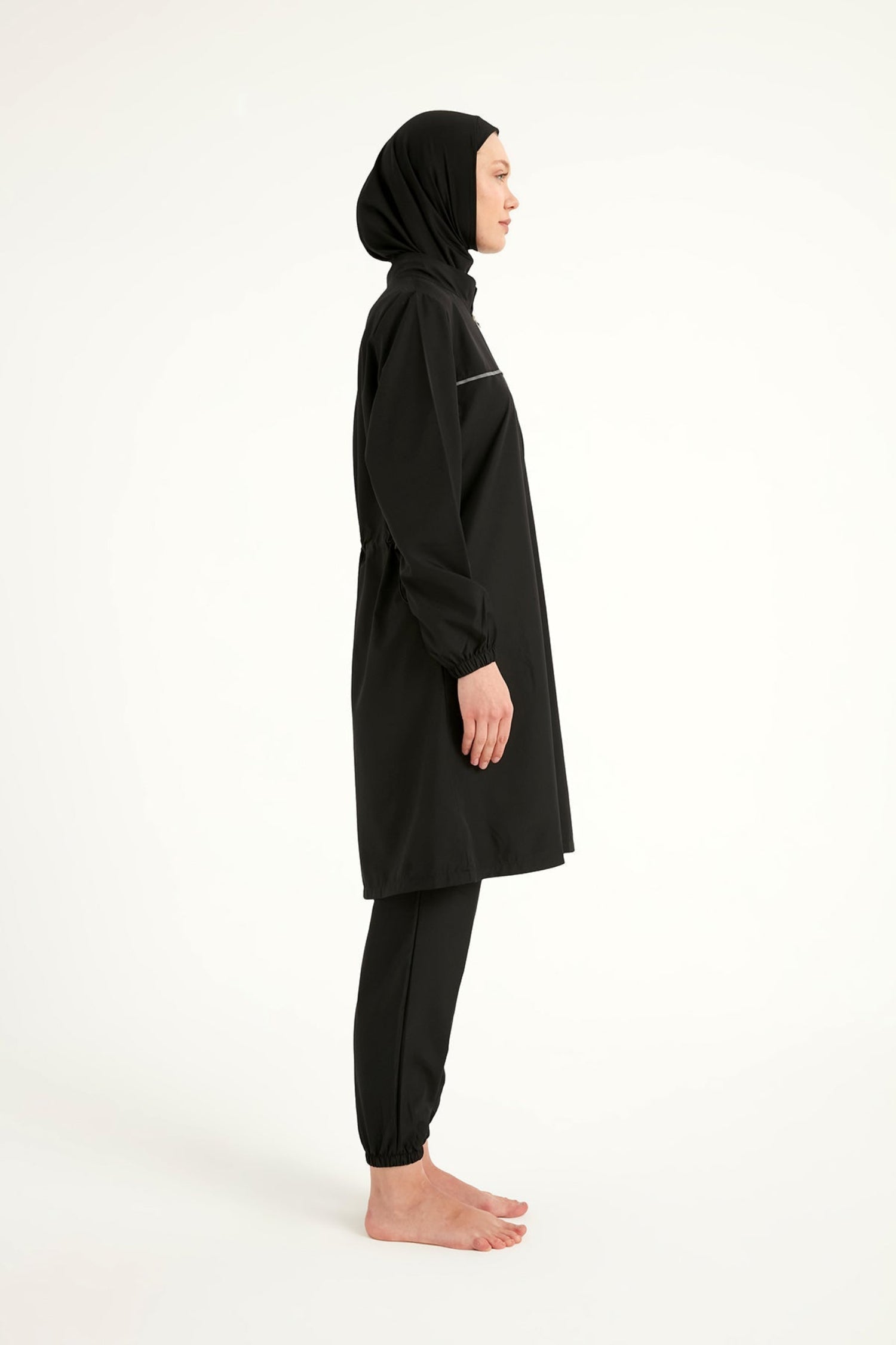 Burkini Modest Swimwear Set 3-Teilig in Schwarz von Andalus by Marina - Komplettansicht des muslimischen Badeanzugs mit Kopfbedeckung, Oberteil und Hose