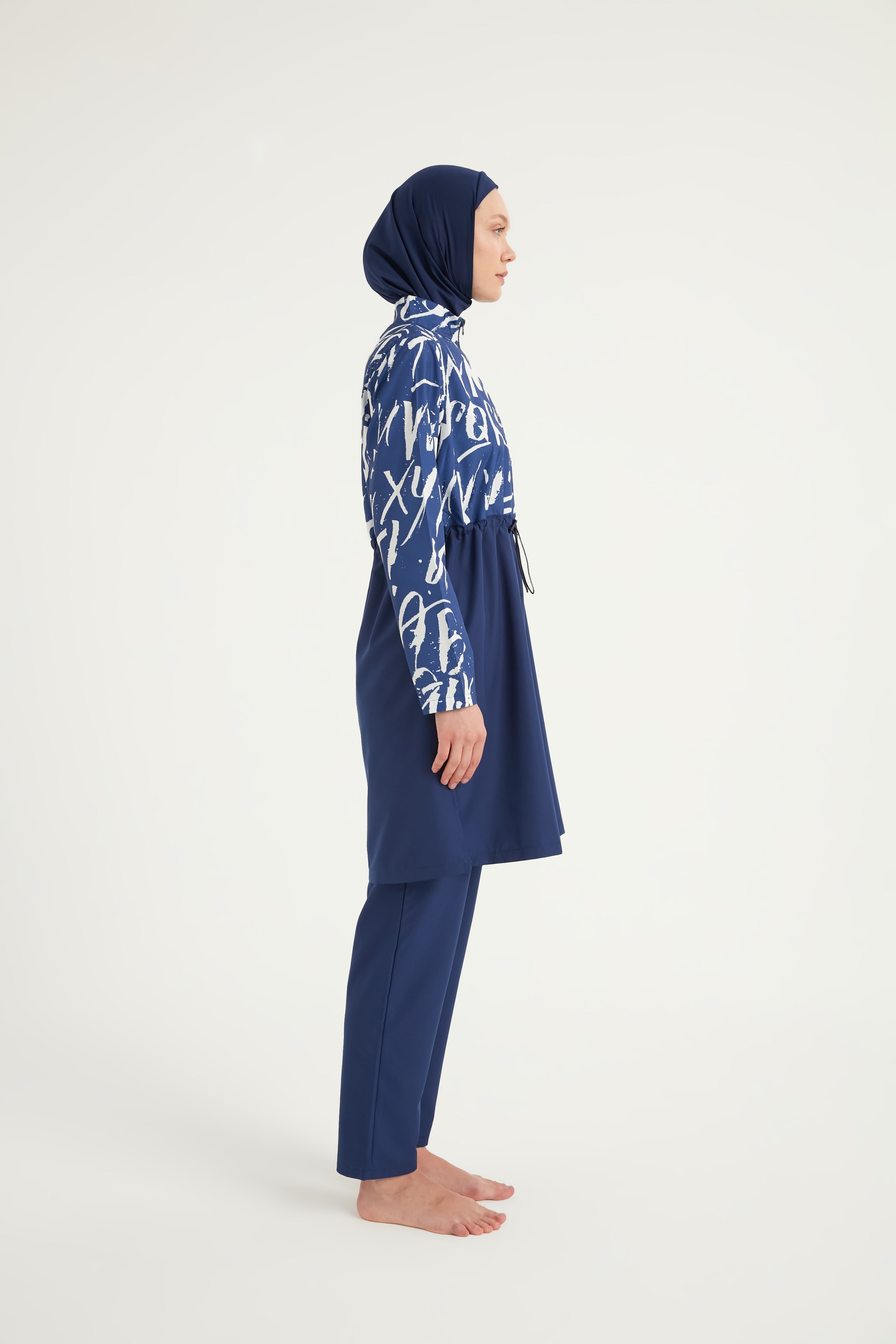 Burkini Modest Swimwear Set 4-Teilig Marineblau mit weißer Aufschrift "Riva Mera by Marina" R2502
