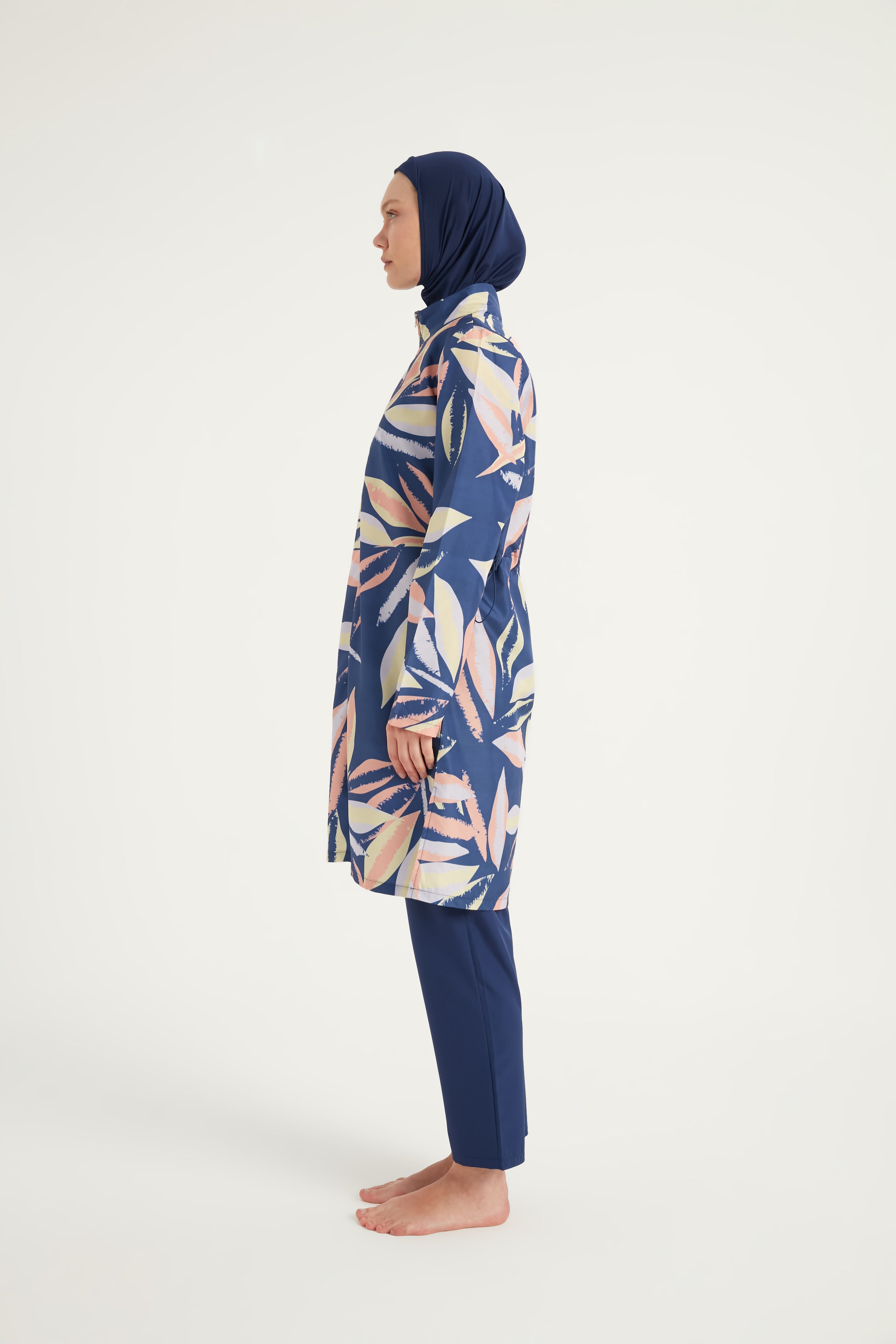 Burkini Modest Swimwear Set marineblau mit Blattmotiv - 4-teiliges muslimisches Badeanzug Set von Riva Mera by Marina