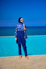 burkini voll bedeckt marinablau weiß