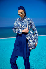 Burkini Modest Swimwear Set blau mit weißen Motiven - 4-teiliges muslimisches Badeanzug Set von Riva Mera by Marina
