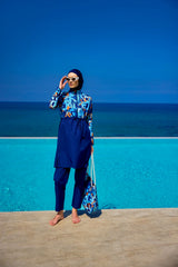 Riva Mera by Marina │Burkini Modest Swimwear Set 4-Teilig marineblau mit blau-oranger Aufschrift - R2503
