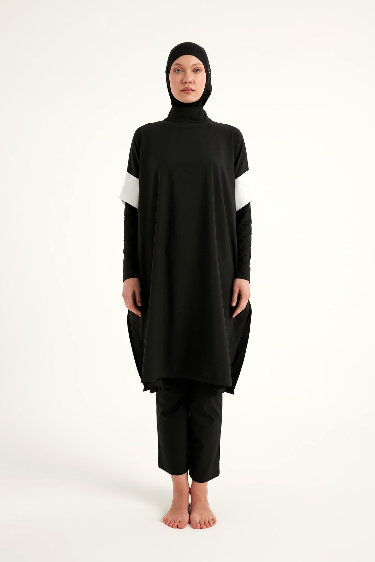 Burkini Modest Swimwear Set 4-Teilig Schwarz mit Weißen Ärmelakzenten "Marina" M2502