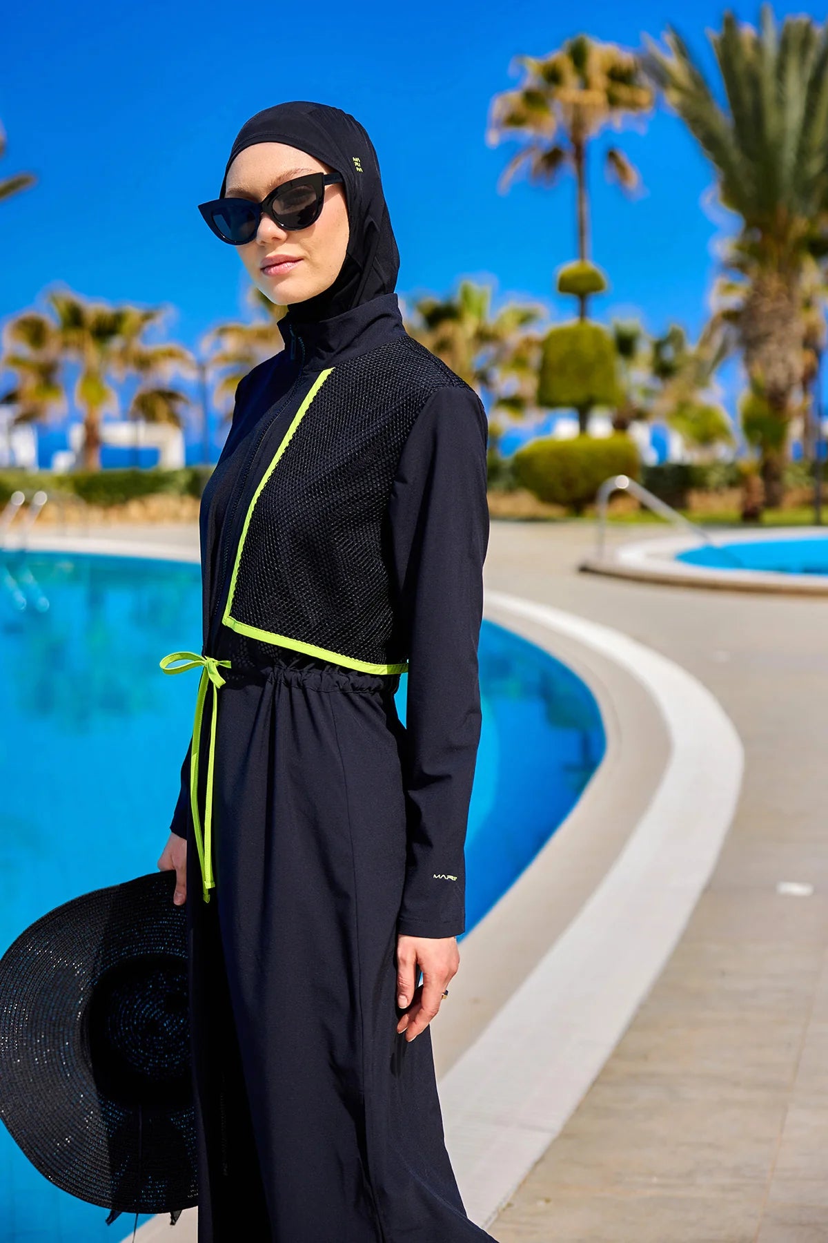 Burkini Modest Swimwear Set 4-Teilig Schwarz mit grünen Streifen "Marina" M2506-1
