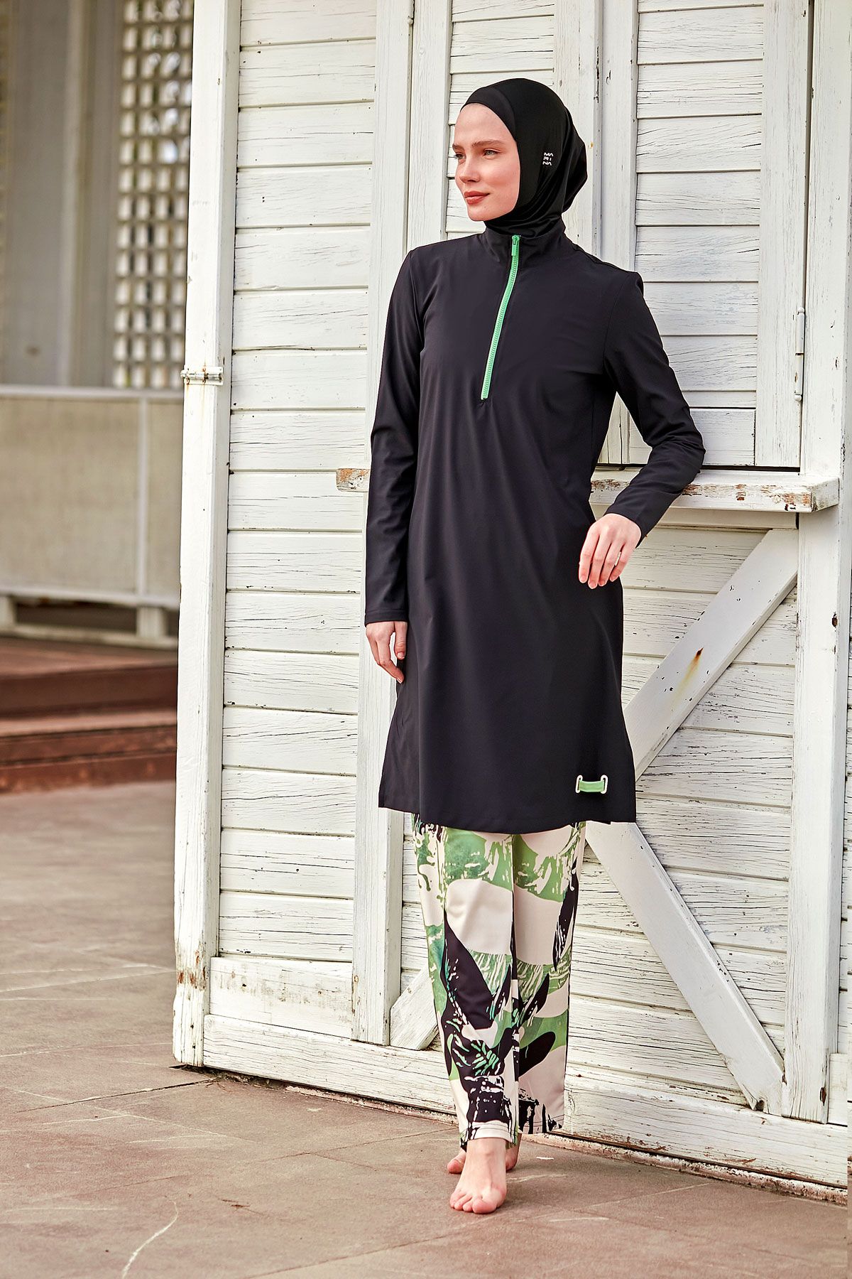 Burkini Modest Swimwear 4-Teilig Fallschirmstoff Schwarz mit Bunter Hose "Marina" M2425